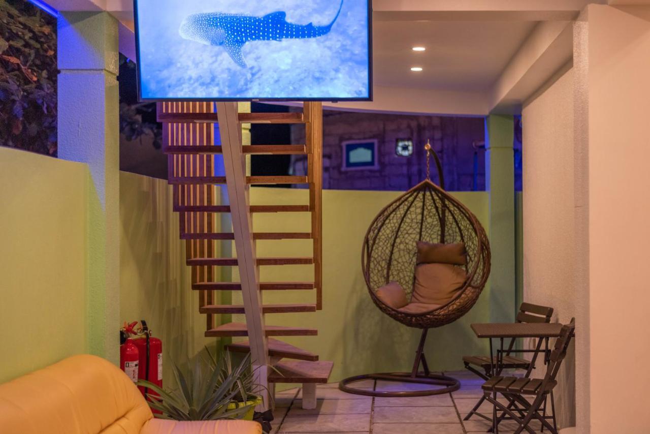 Turtle Maldives - Your Gateway To The Beach & Marine Adventures Await! Omadhoo Exterior photo