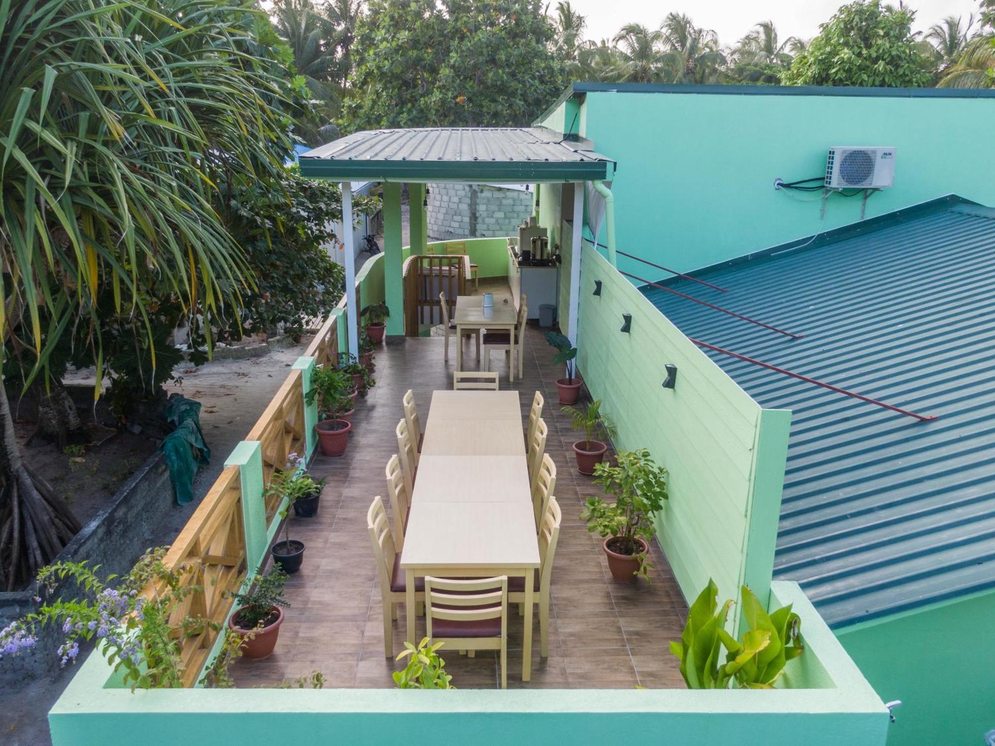 Turtle Maldives - Your Gateway To The Beach & Marine Adventures Await! Omadhoo Exterior photo